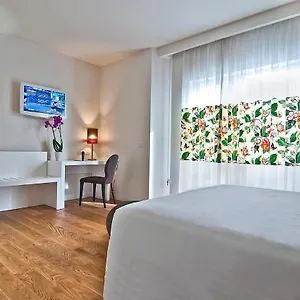 **** Hotel Caravel Italië