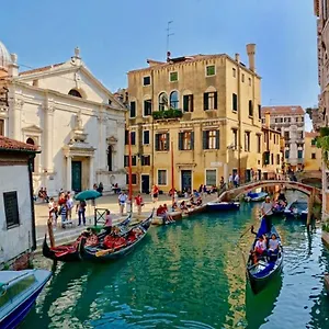 Ca Cicogna Air Conditioning And Fast Wifi, Location Venecia