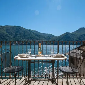 Rustic At The Pier Of - The House Of Travelers , Brienno Italie