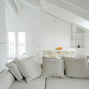 La Maison Life , Milan Italie