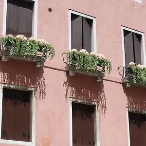 Apartment Casa Delle Ortensie, Venedig