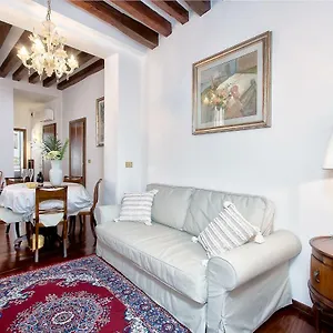 Residenza Calle Larga San Marco Venecia