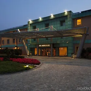 Crowne Plaza Milan - Malpensa Airport By Ihg מלון קאסה נואובה