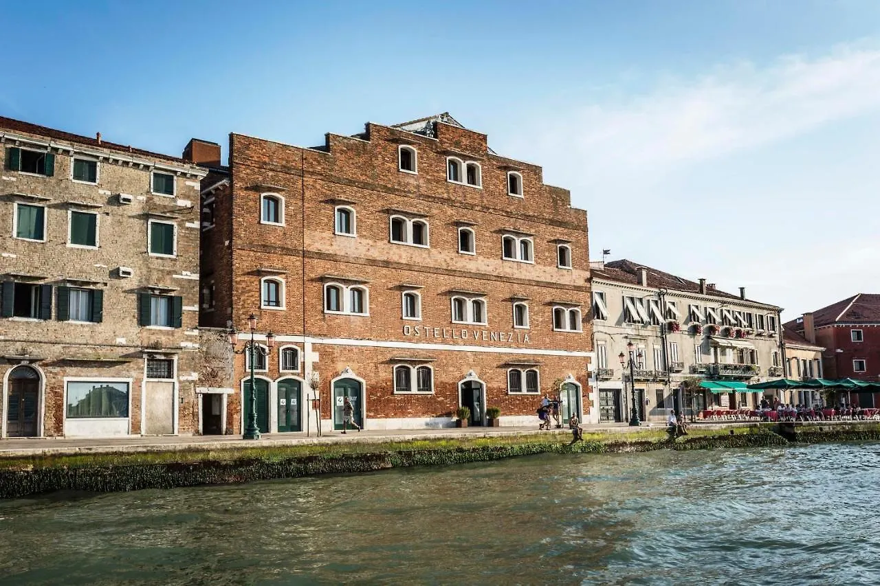 Hostel Generator Venice Italy