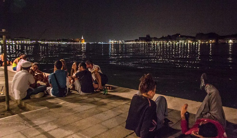 Hostel Generator Venice Italy