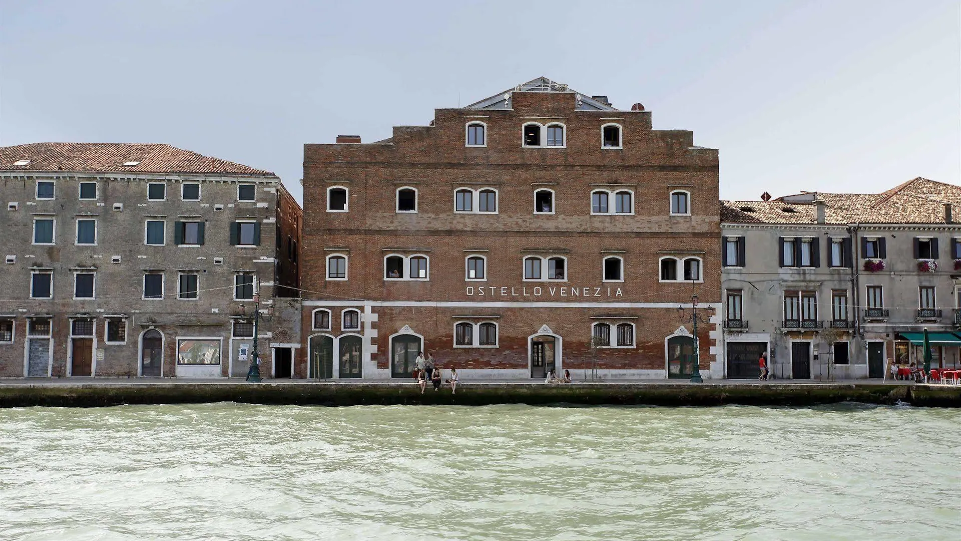 Hostel Generator Venice Italy